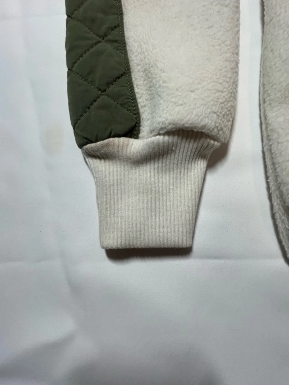 Abercrombie & Fitch Cream Sherpa Fleece with Olive Trim - Picture 4 of 15
